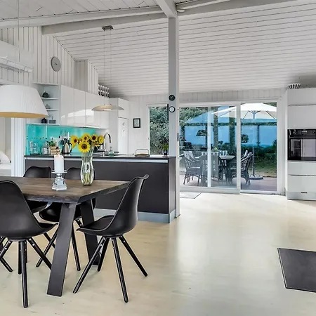Reinke - 200m From The Sea By Interhome 펜션 히링